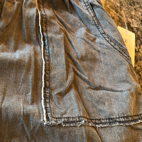 Hurley black cotton distressed fringe pull on shorts NWT XL - Picture 11 of 11